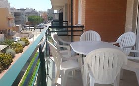 Apartamentos Gandía Universidad 3000